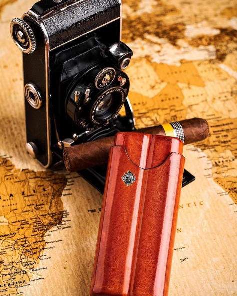 Artigiani Del Re Cuban Robusto Lounge Leather 2-Finger Cigar Case - Sicily Orange - Lifestyle