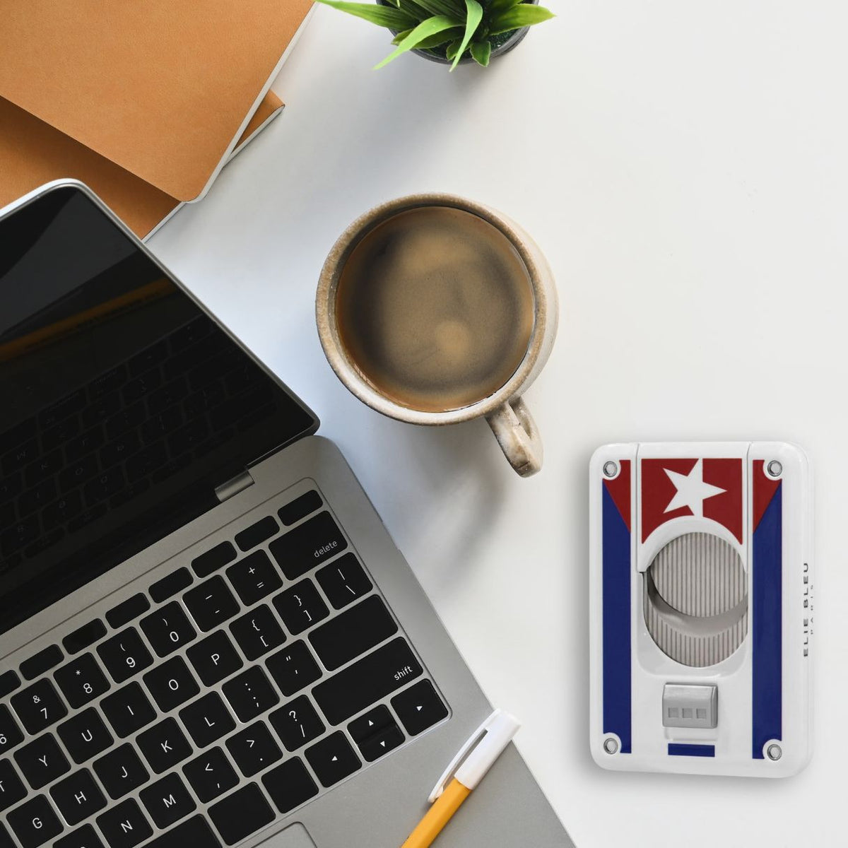 Elie Bleu Cuban Flag EBC4 Double Blade Cigar Cutter - Flatlay