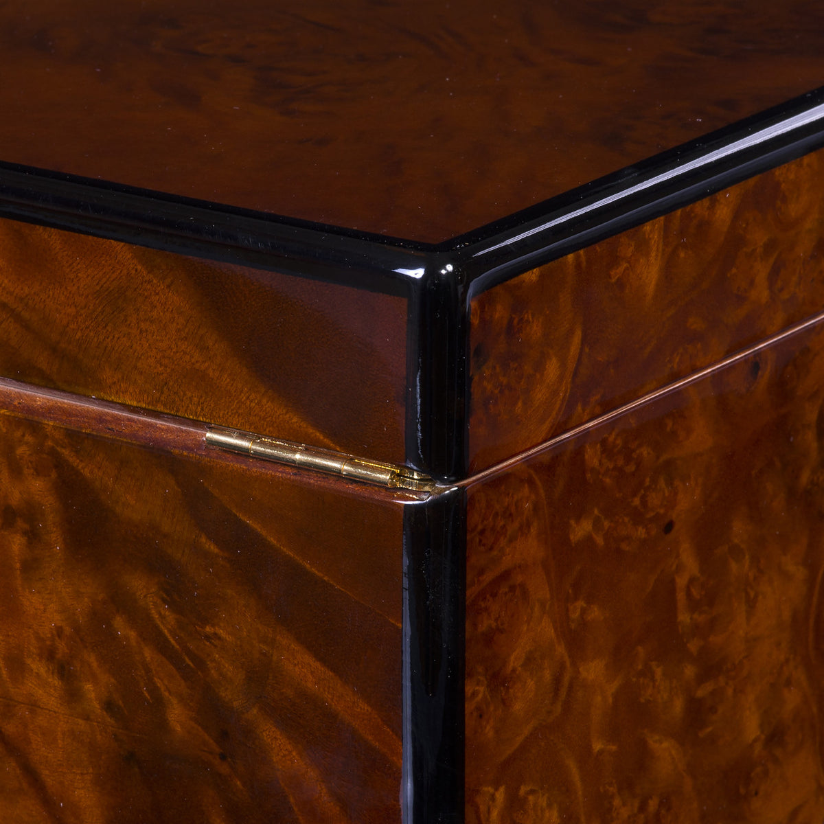 Daniel Marshall 30125 Signature Series 125-Cigar Humidor - Precious Burl Wood (30125.3)
