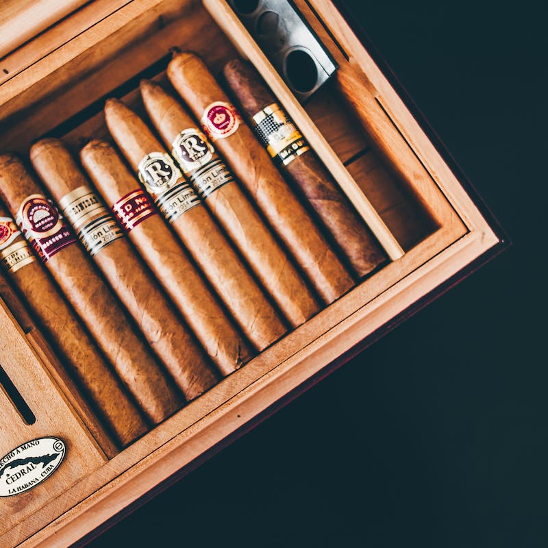 How to Season an Electric Humidor: Easy Steps