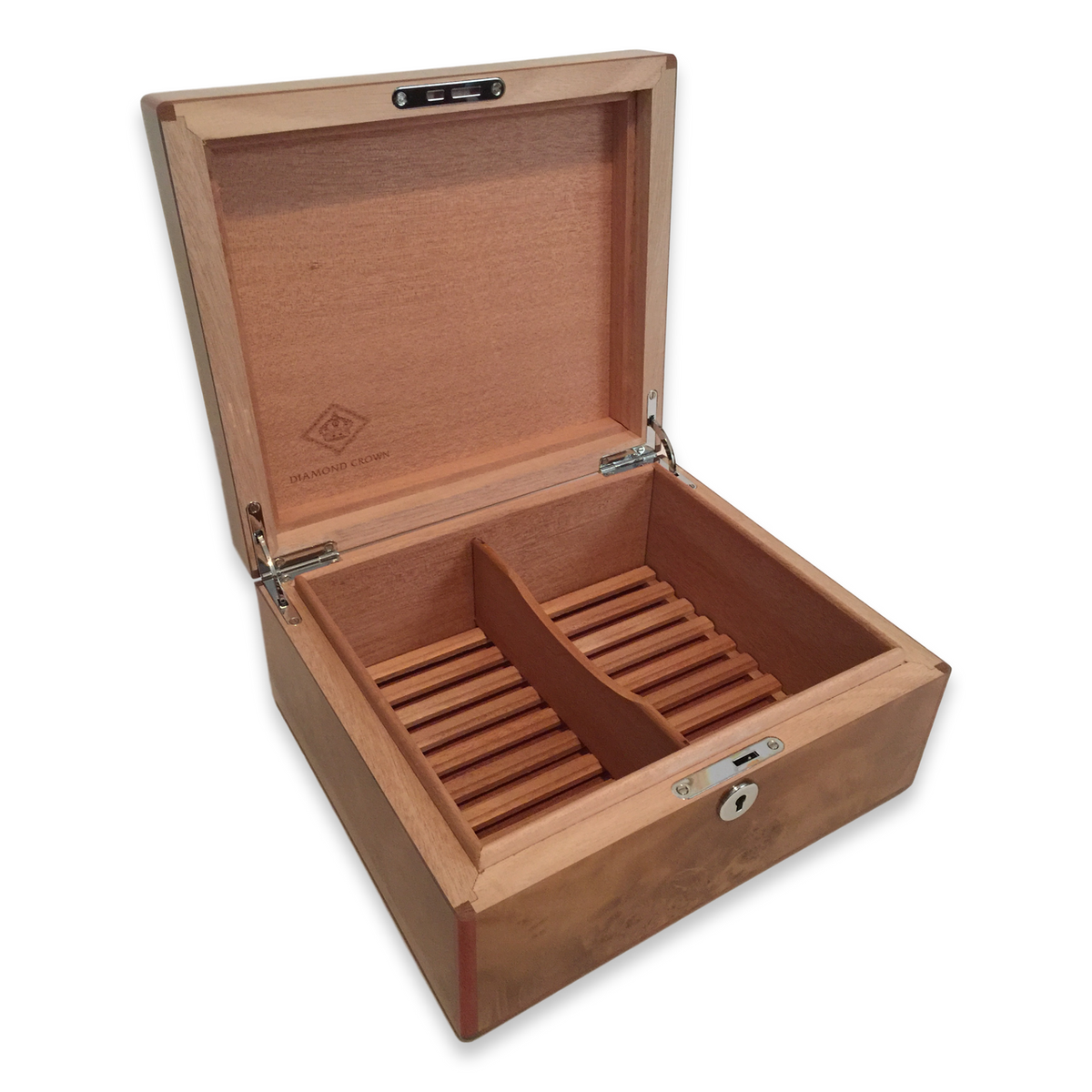 Diamond Crown Wesley 40-Cigar Desktop Humidor - St. James Series (DC-HUM-WESLEY-40) Interior 1