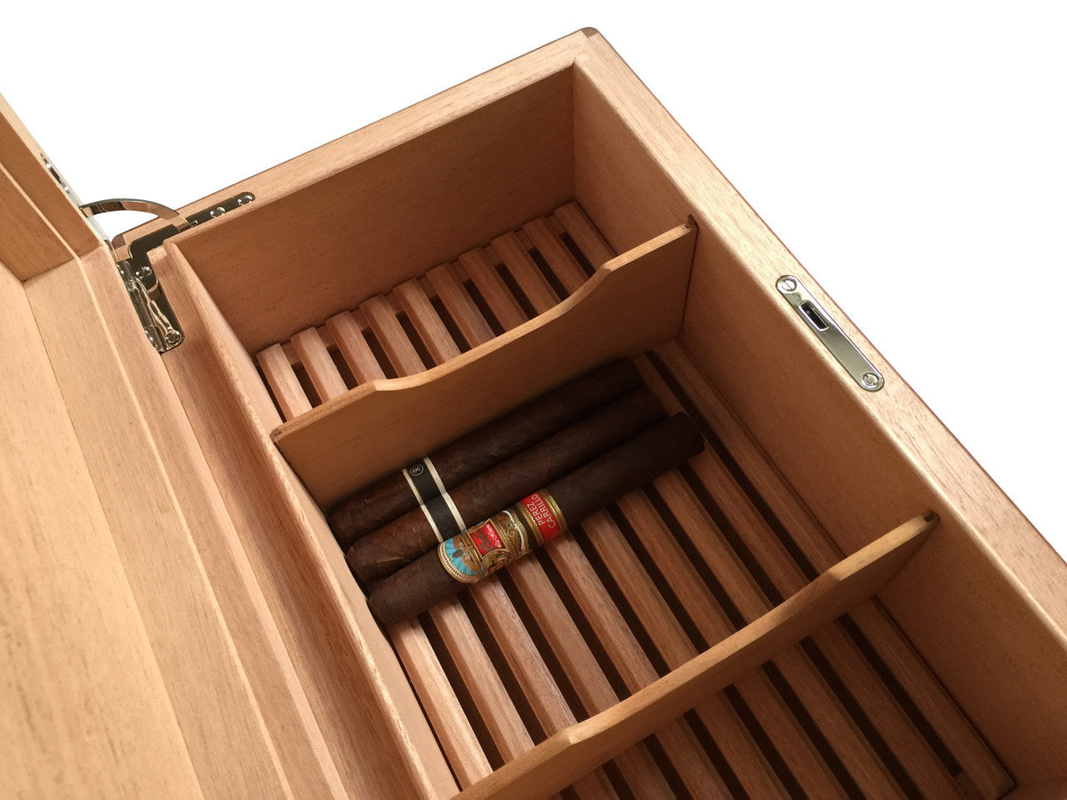 Diamond Crown Alexander 160 Count Humidor - St. James Series