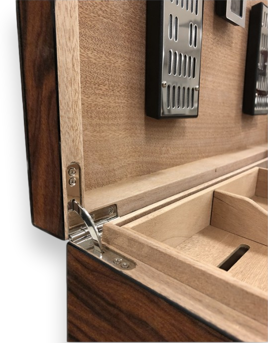 Prestige Salvador 250-Cigar Desktop Humidor  - Hinges