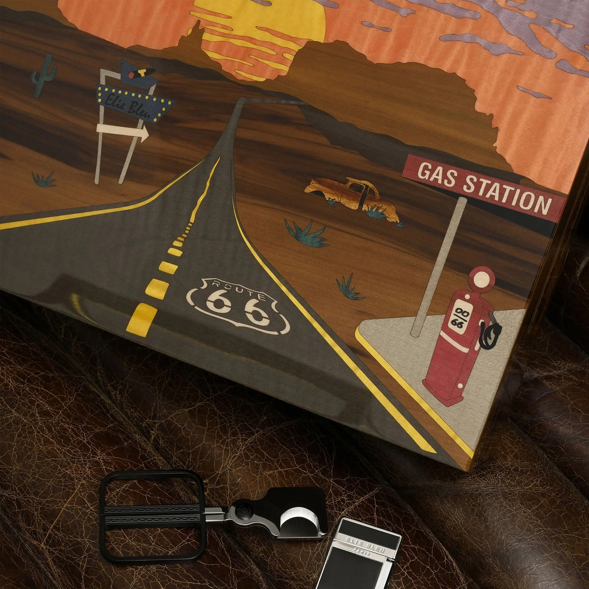 Elie Bleu Route 66 Twighlight 110-Cigar Desktop Humidor - Top Details